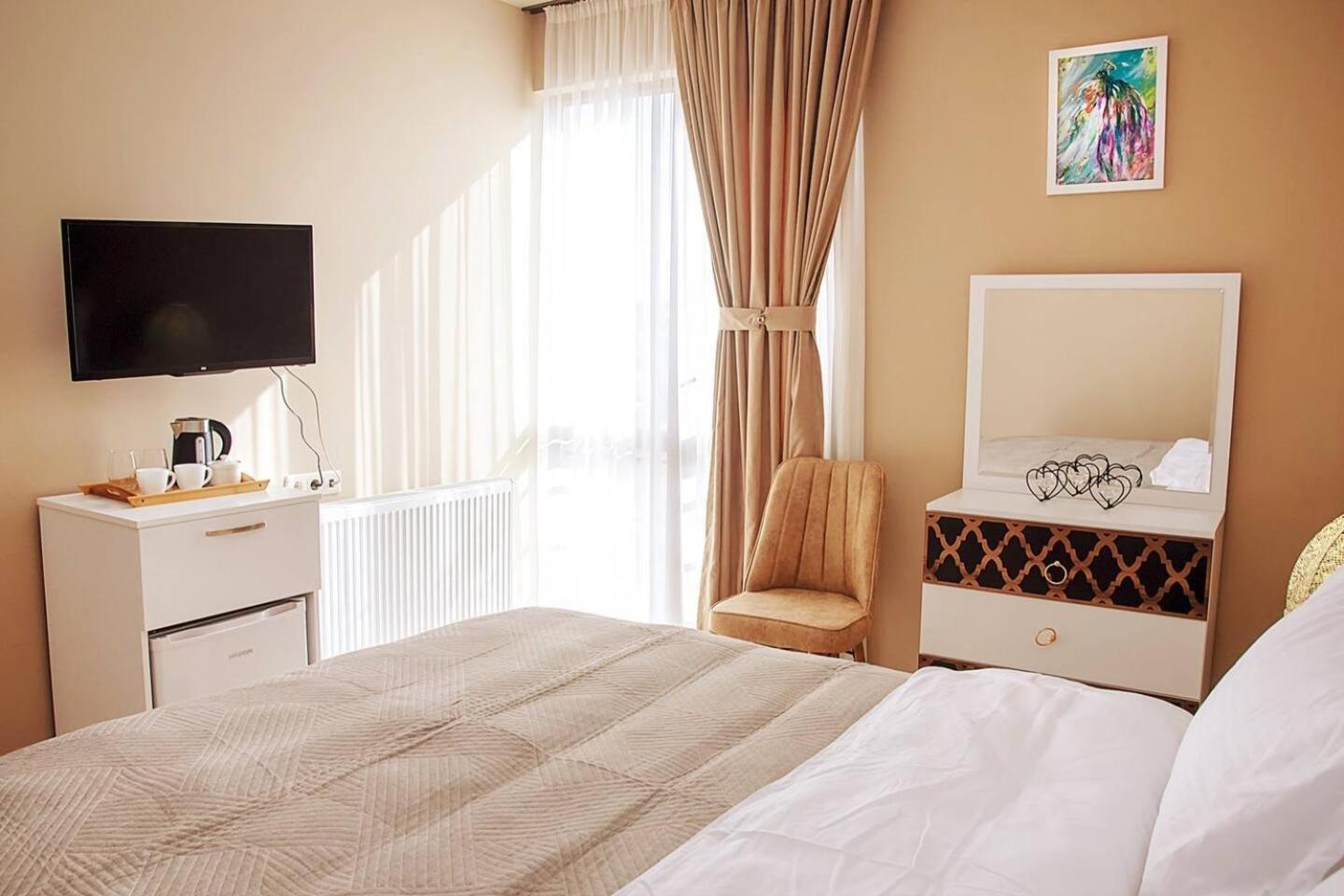 Tbilisi Mare Hotell Eksteriør bilde